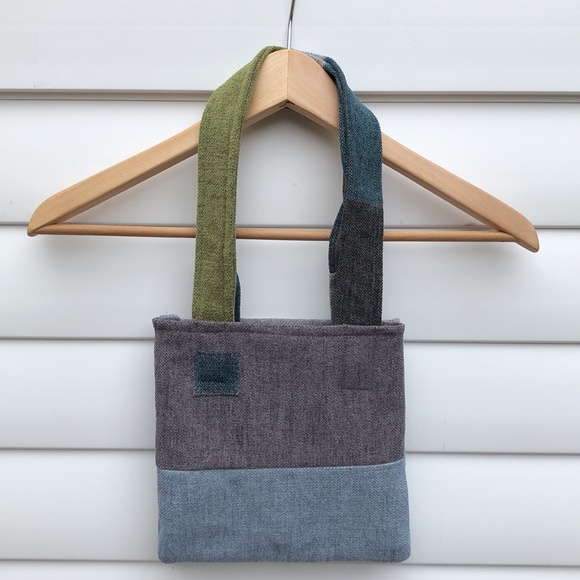 Handmade patchwork upholstery mini bag - Picture 6 of 11